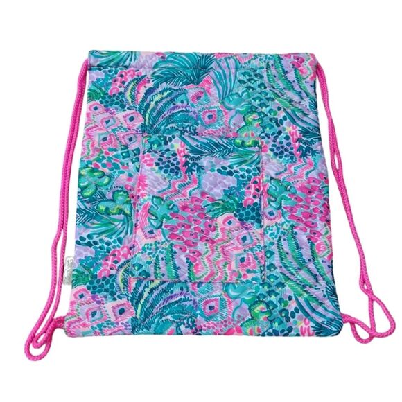 NWT Lilly Pulitzer Printed Quilted Drawstring Backpack main image 12